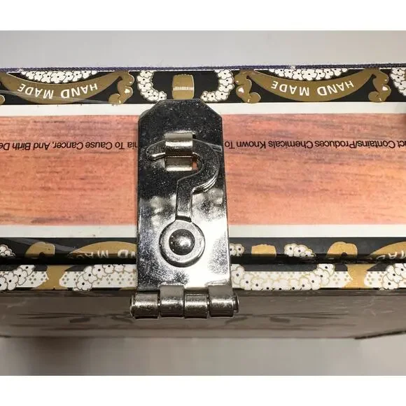 Vintage Imported Braciano Fine Cigars Beaded Box Case Purse Bag Night Skyline - Picture 11 of 16